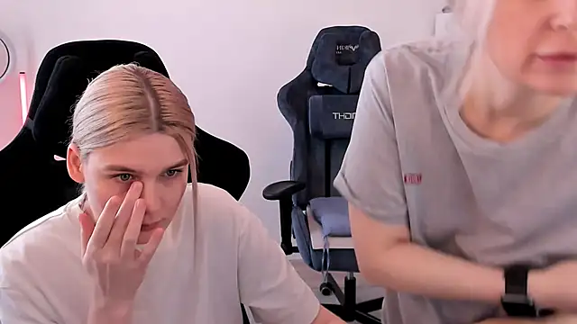 hotblonds online show from March 2025 10:06:02 AM