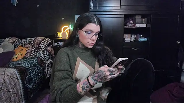 Snapshot of Lilmarieee chatting on February 2025 10:26:02 PM Lilmarieee online show from February 2025 10:26:02 PM