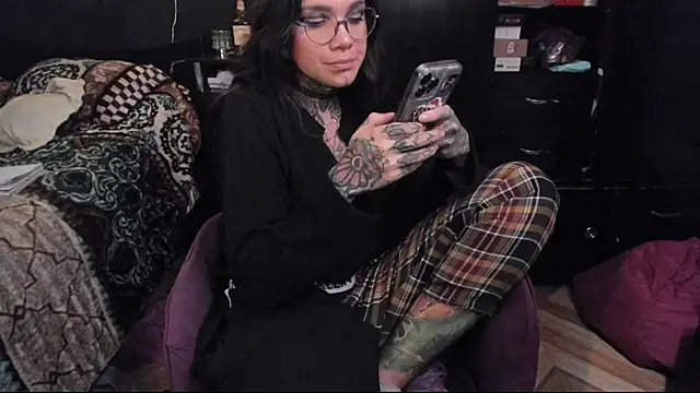 Snapshot of Lilmarieee chatting on March 2025 01:41:02 AM Lilmarieee online show from March 2025 01:41:02 AM