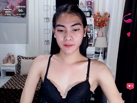 Snapshot of LAVIDALENATS chatting on January 2026 04:43:02 PM LAVIDALENATS online show from January 2026 04:43:02 PM