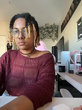 Snapshot of goddessxdreaxo chatting on October 2025 01:42:02 PM goddessxdreaxo online show from October 2025 01:42:02 PM