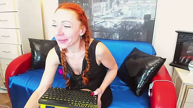 Snapshot of softlysoftlyasbeauty chatting on February 2026 02:01:02 PM softlysoftlyasbeauty online show from February 2026 02:01:02 PM