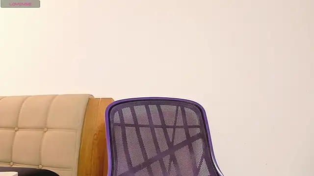 Snapshot of Ash_milk chatting on February 2025 06:08:02 PM Ash milk online show from February 2025 06:08:02 PM