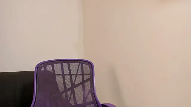 Snapshot of Ash_milk chatting on February 2025 10:09:02 PM Ash milk online show from February 2025 10:09:02 PM