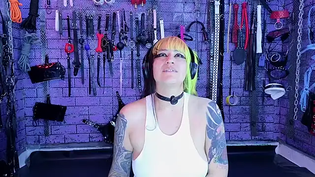 PANDORANEZZ online show from May 2026 09:54:01 PM