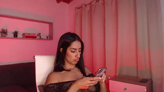 Snapshot of Brown_skin11 chatting on December 2024 12:20:02 AM Brown skin11 online show from December 2024 12:20:02 AM