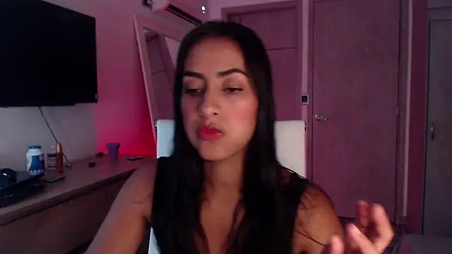Snapshot of Brown_skin11 chatting on October 2025 10:07:01 PM Brown skin11 online show from October 2025 10:07:01 PM