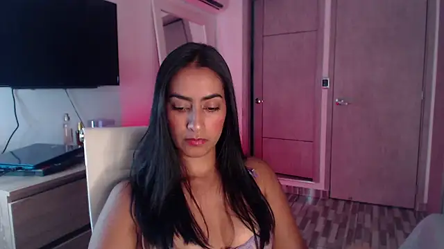 Snapshot of Brown_skin11 chatting on November 2025 09:35:01 PM Brown skin11 online show from November 2025 09:35:01 PM