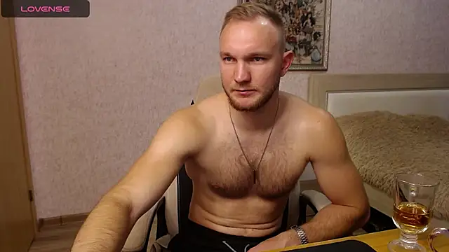 Toress1 online show from October 2025 01:20:02 PM