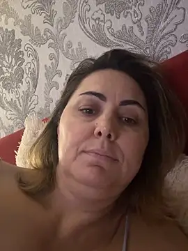 Snapshot of Emma_roqueen chatting on September 2025 09:40:02 PM Emma roqueen online show from September 2025 09:40:02 PM