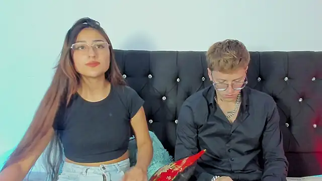 Snapshot of A_sexy_couple__ chatting on November 2025 11:36:02 PM A sexy couple online show from November 2025 11:36:02 PM