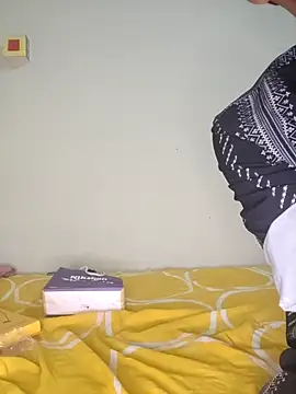 Snapshot of FearingForm chatting on October 2025 11:41:02 AM FearingForm online show from October 2025 11:41:02 AM