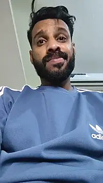 Snapshot of FearingForm chatting on November 2025 10:09:01 PM FearingForm online show from November 2025 10:09:01 PM