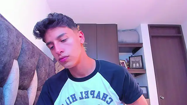 I Gabriel online show from December 2024 08:16:01 PM