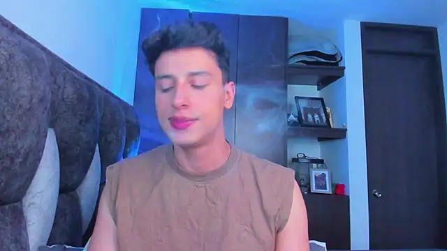 I Gabriel online show from January 2025 09:04:02 PM