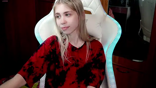 ho1yho1e online show from October 2025 07:15:01 PM