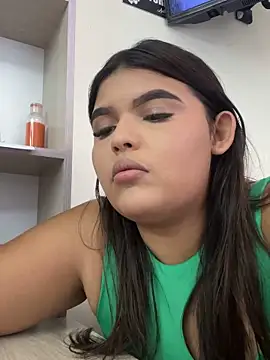 Lia sexx online show from December 2025 07:00:01 PM