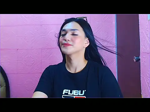 WONDERWOMAN2023 online show from November 2025 05:47:02 PM