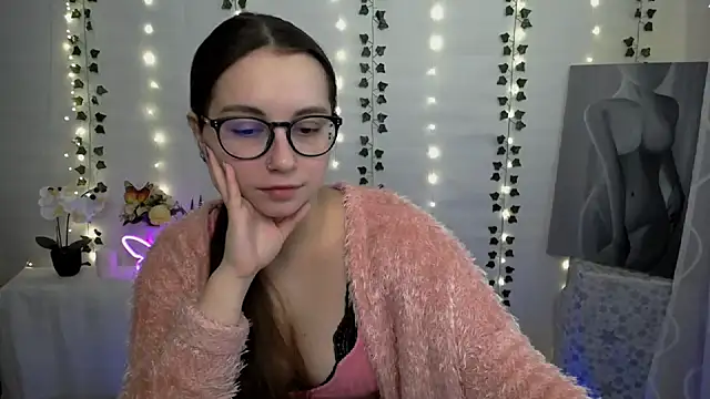 Snapshot of SweetPrincess_ chatting on February 2025 10:30:01 AM SweetPrincess online show from February 2025 10:30:01 AM