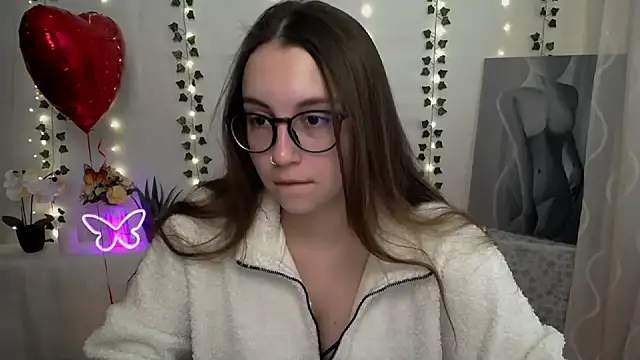 Snapshot of SweetPrincess_ chatting on February 2025 06:42:02 AM SweetPrincess online show from February 2025 06:42:02 AM