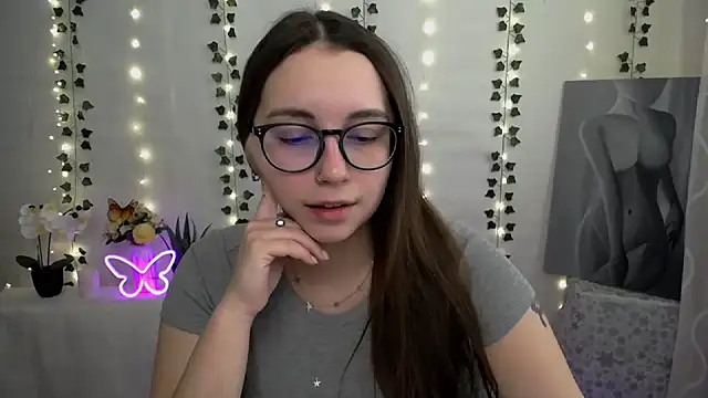 Snapshot of SweetPrincess_ chatting on February 2025 06:36:02 AM SweetPrincess online show from February 2025 06:36:02 AM