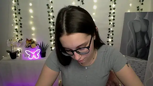 Snapshot of SweetPrincess_ chatting on February 2025 04:42:02 PM SweetPrincess online show from February 2025 04:42:02 PM