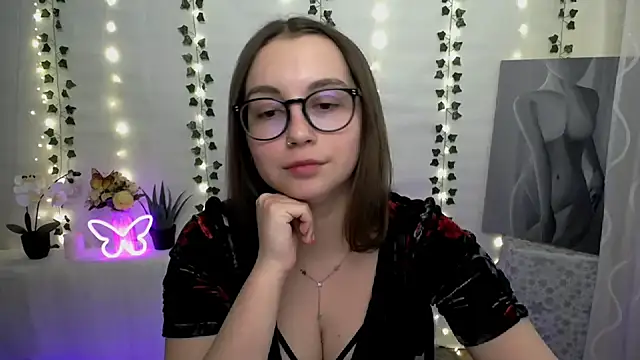 Snapshot of SweetPrincess_ chatting on March 2025 12:46:01 PM SweetPrincess online show from March 2025 12:46:01 PM