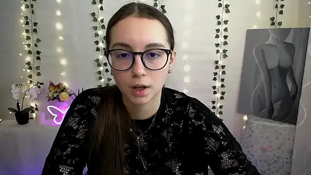 Snapshot of SweetPrincess_ chatting on March 2025 10:28:02 AM SweetPrincess online show from March 2025 10:28:02 AM