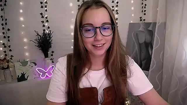 Snapshot of SweetPrincess_ chatting on September 2025 07:43:01 AM SweetPrincess online show from September 2025 07:43:01 AM