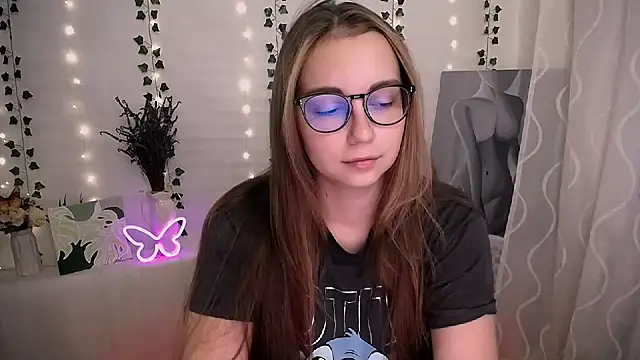 Snapshot of SweetPrincess_ chatting on September 2025 05:42:01 AM SweetPrincess online show from September 2025 05:42:01 AM