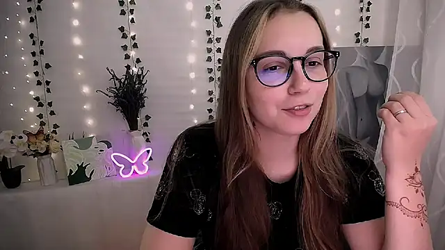 Snapshot of SweetPrincess_ chatting on September 2025 09:01:01 AM SweetPrincess online show from September 2025 09:01:01 AM