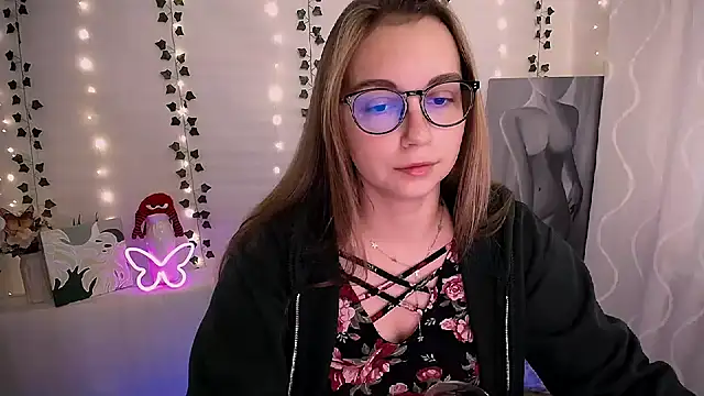 Snapshot of SweetPrincess_ chatting on October 2025 07:17:01 AM SweetPrincess online show from October 2025 07:17:01 AM