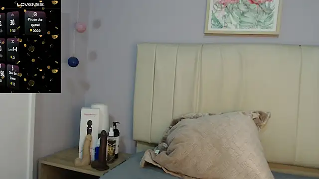 amy le01 online show from October 2025 01:23:01 PM