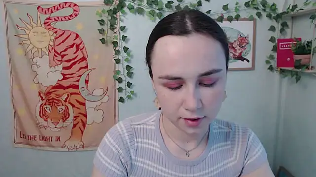 VeryVeryVeryShy  online show from June 2026 05:46:02 AM