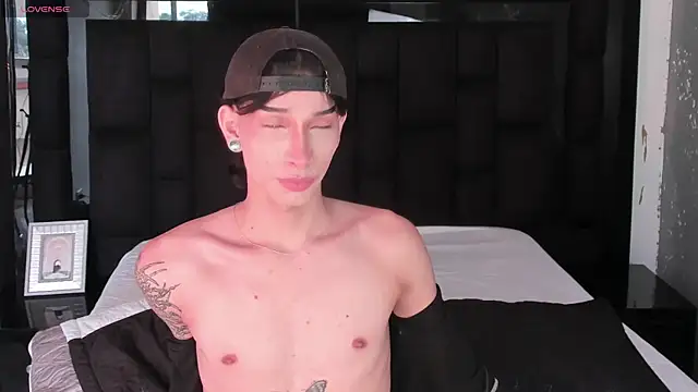 AndyWiilliams online show from February 2025 08:39:01 PM