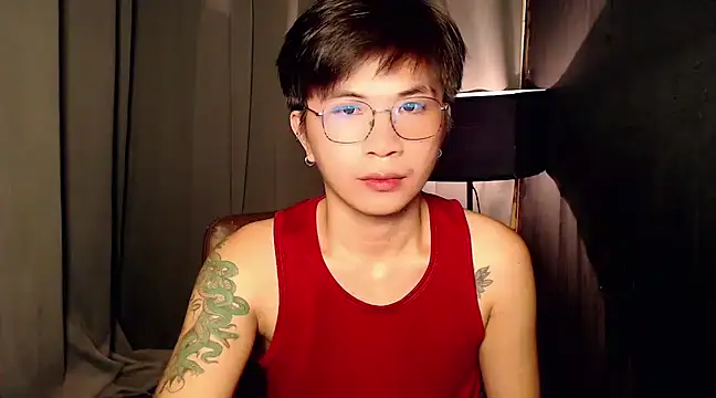 Snapshot of Sexy_Handsome_Drex chatting on March 2025 08:37:02 AM Sexy Handsome Drex online show from March 2025 08:37:02 AM