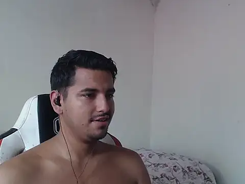 kylian 07 online show from March 2026 05:08:02 PM