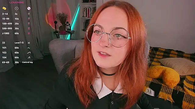 Snapshot of Alice_CutePerv chatting on October 2025 12:53:01 AM Alice CutePerv online show from October 2025 12:53:01 AM