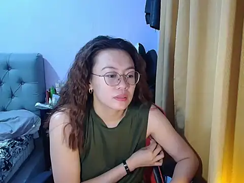 crizzybel online show from June 2026 08:03:01 PM