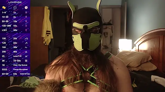 kinkywolf429 online show from September 2025 02:28:01 PM