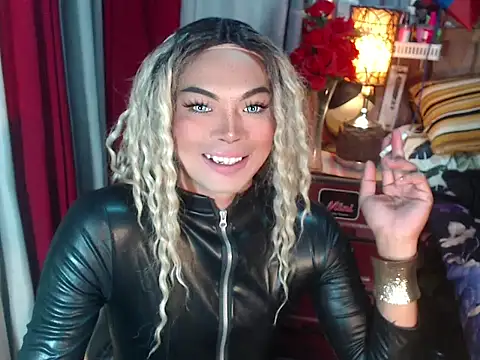 Snapshot of Asianboybig1_Daniel chatting on October 2025 01:34:01 PM Asianboybig1 Daniel online show from October 2025 01:34:01 PM