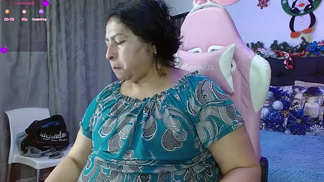 Keyla01  online show from November 2025 11:53:01 AM