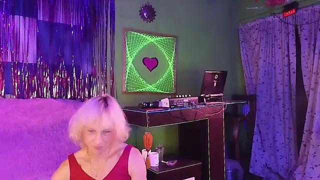 Snapshot of Alexa_Cosmic chatting on October 2025 01:14:02 AM Alexa Cosmic online show from October 2025 01:14:02 AM