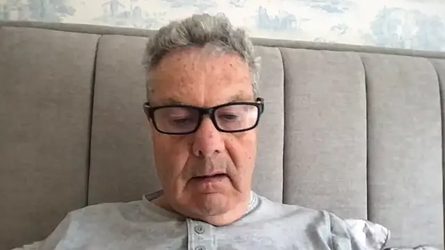 Snapshot of Oldpistolpete chatting on April 2026 08:52:02 AM Oldpistolpete online show from April 2026 08:52:02 AM