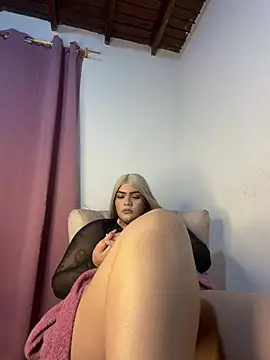 Snapshot of sweet_dalila chatting on May 2026 06:52:01 AM sweet dalila online show from May 2026 06:52:01 AM
