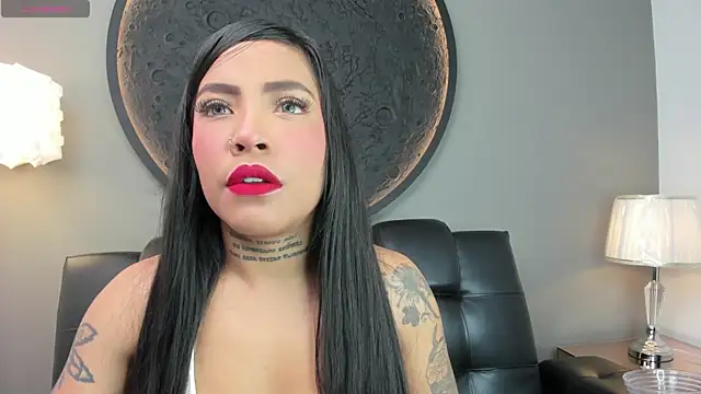 Snapshot of miss_vaiolette chatting on February 2025 11:01:02 AM miss vaiolette online show from February 2025 11:01:02 AM