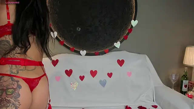 Snapshot of miss_vaiolette chatting on February 2025 11:10:02 AM miss vaiolette online show from February 2025 11:10:02 AM