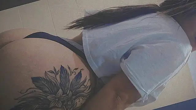 annylouis online show from February 2025 06:02:01 AM