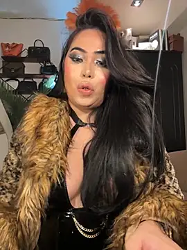 BigDominaMia online show from November 2025 03:11:01 PM