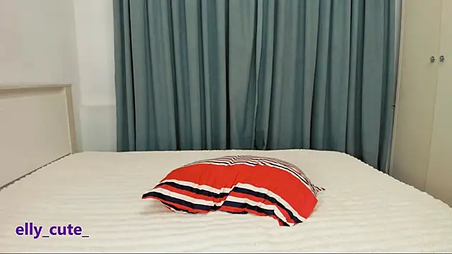 Elly Cute online show from March 2026 10:37:02 PM